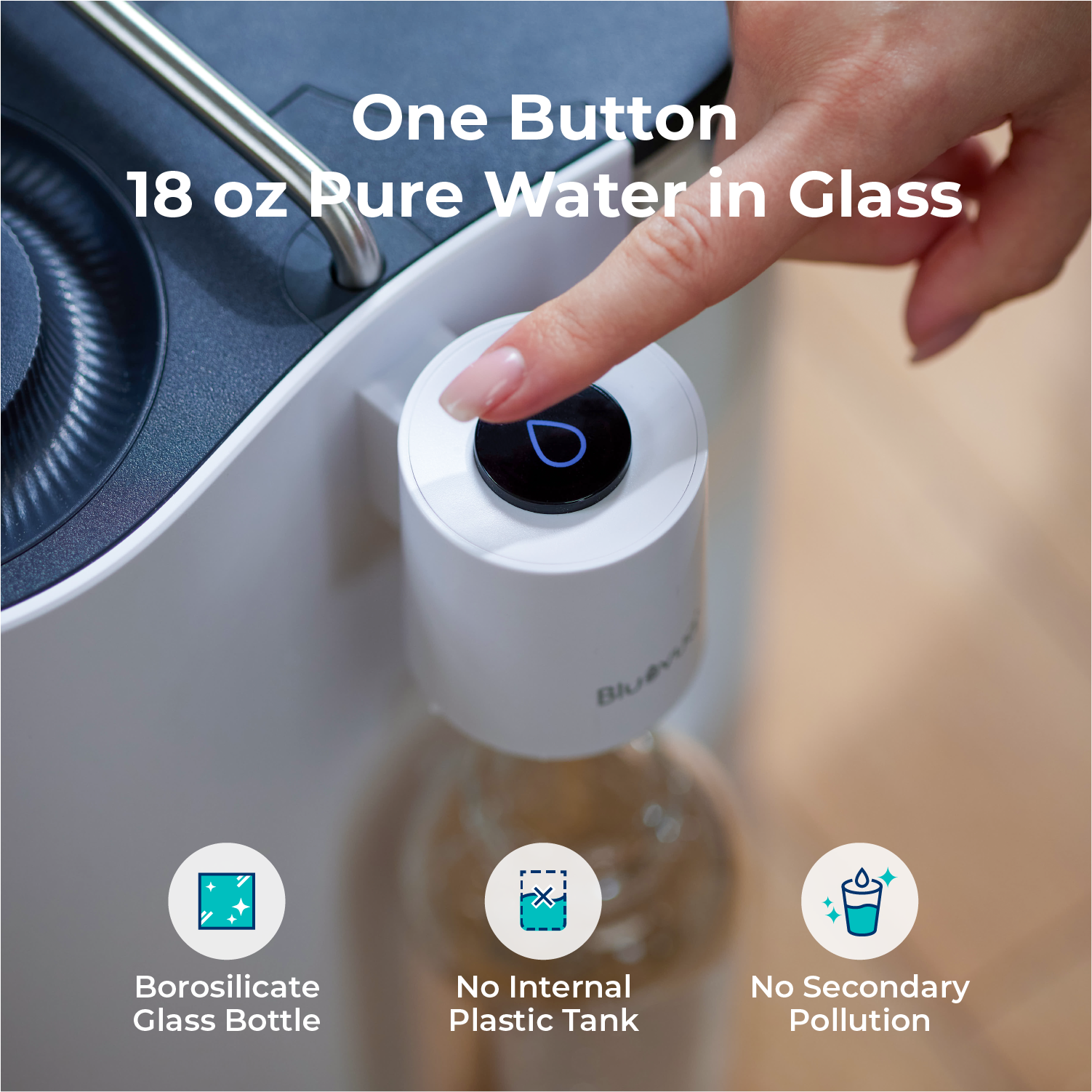 One-button operation for Bluevua ROPOT-Travel purifier dispensing 18 oz of pure water. #color_white